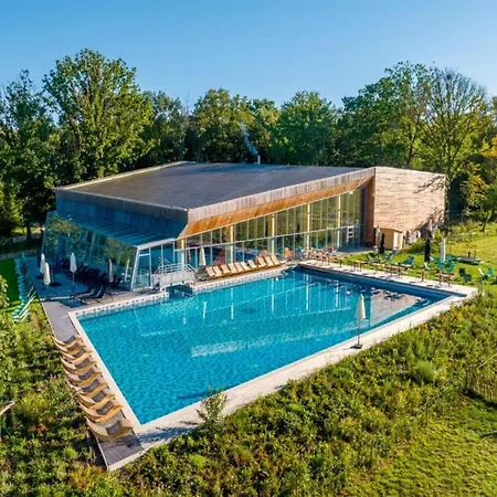 Dom wakacyjny Duplex By Fouage Pond With Stunning Views